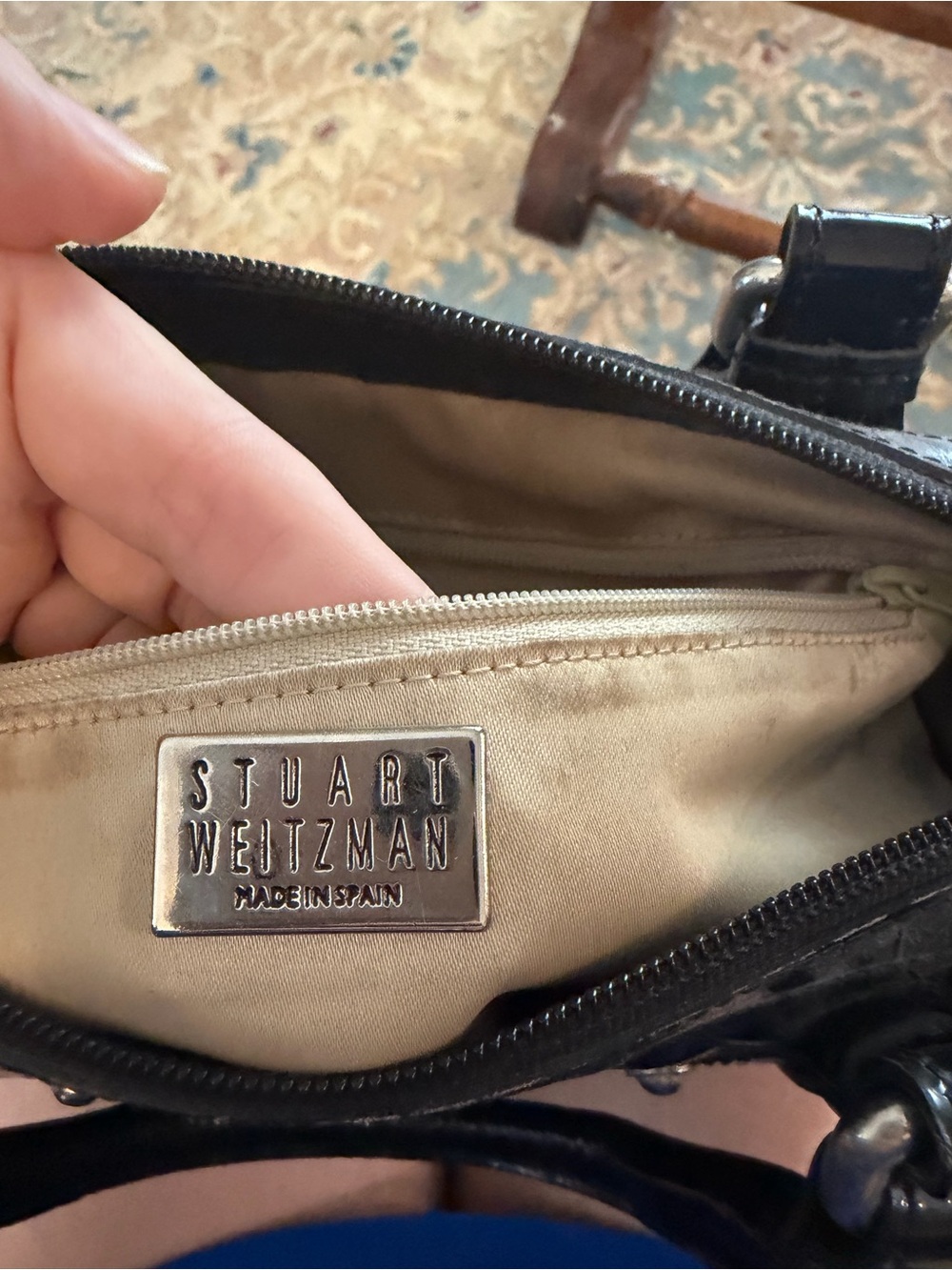 Stuart Weitzman Black Patent Leather Quilted Satchel Handbag Made in Spain - Picture 2 of 2